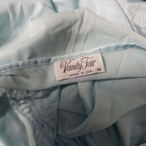 Vanity Fair Blue Sleeveless Nylon Gown size Medium - Picture 3 of 3